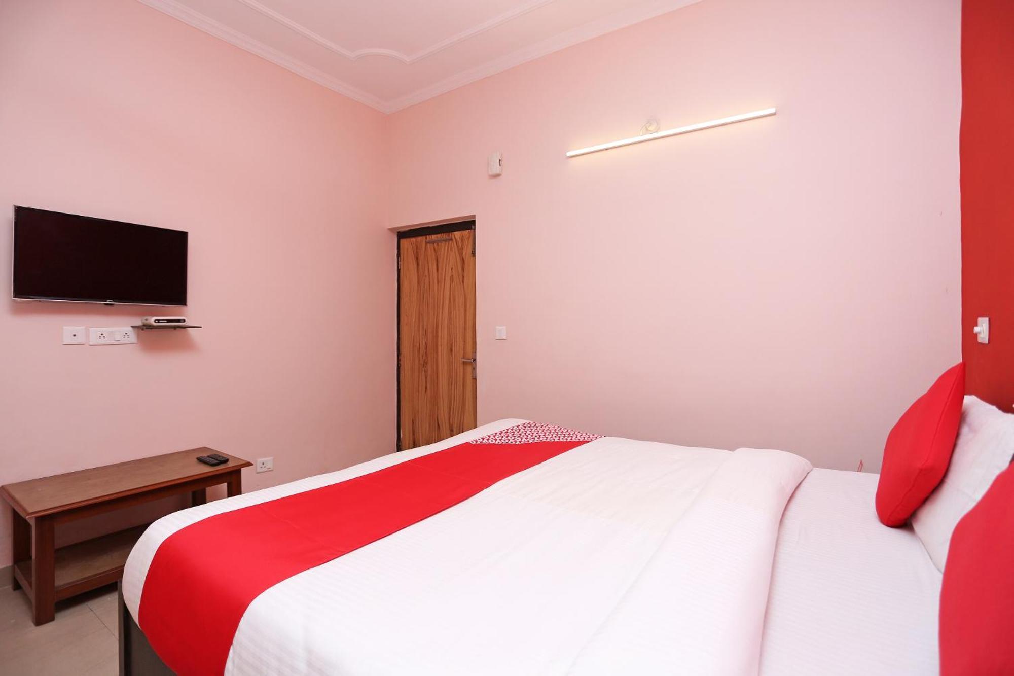 Hotel O Lime Wood Dehradun Eksteriør billede